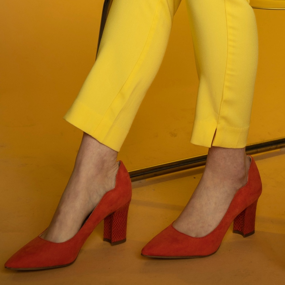 Orange Pumps 🍊